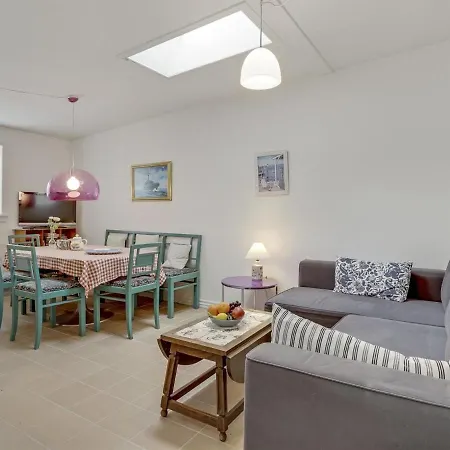 Delfina - 250m From The Sea By Interhome Apartment *